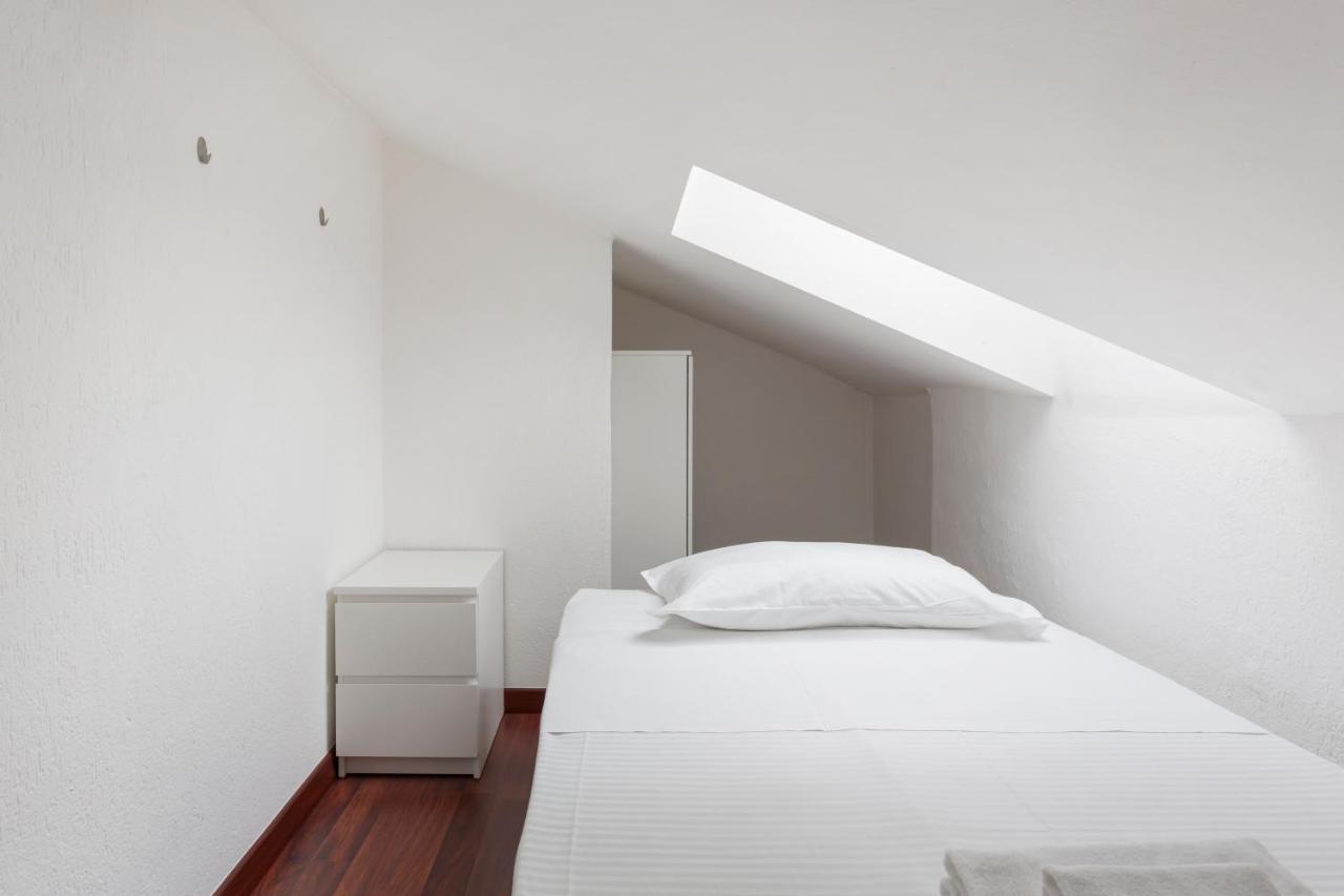 ميلان 2 Bedroom Apt - Duomo 3 المظهر الخارجي الصورة